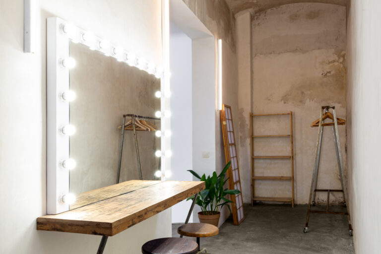 Alquiler estudio fotografico barcelona cadàver exquisit zona makeup 768x512